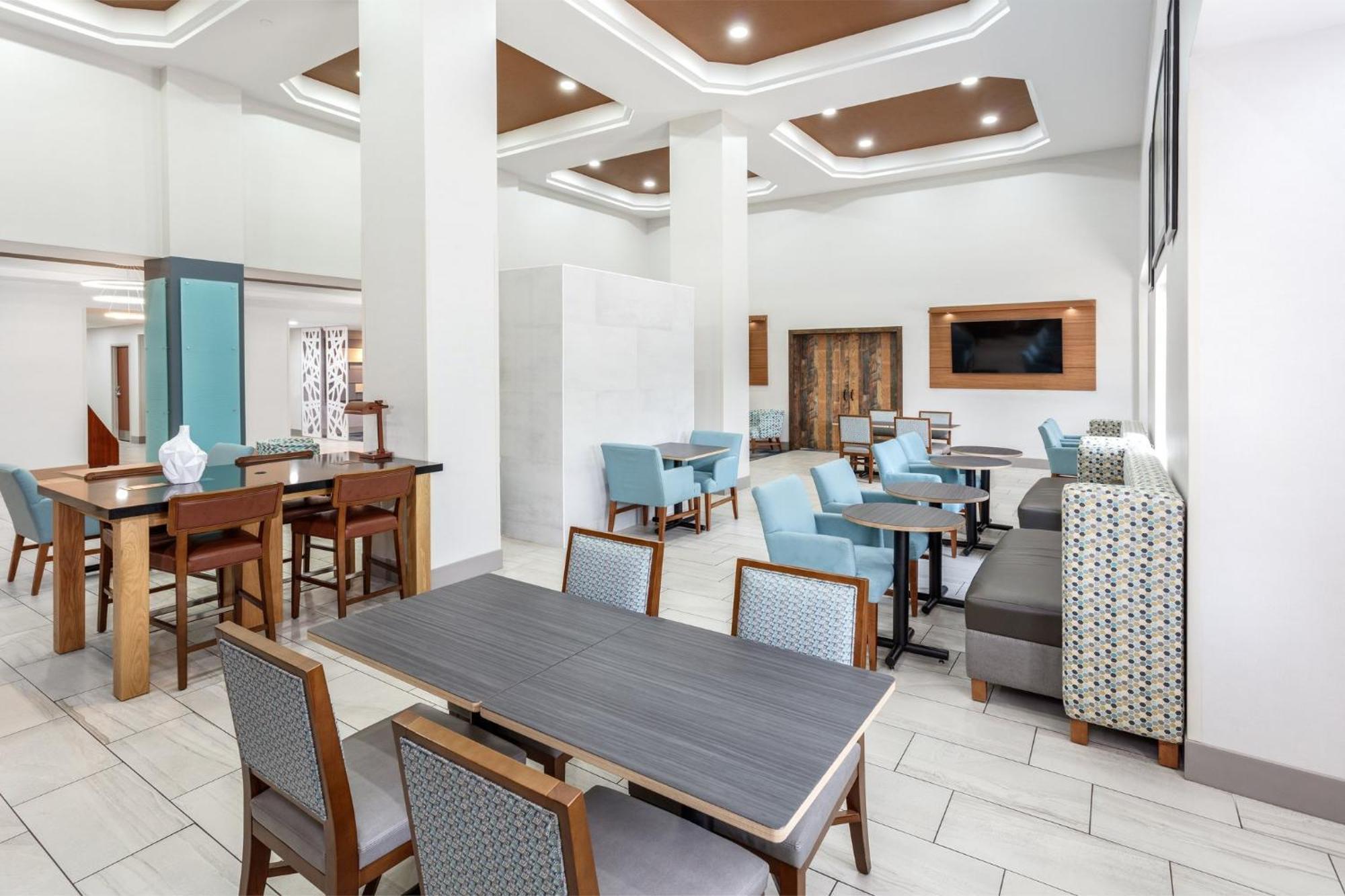 Holiday Inn Express & Suites Williamsburg By Ihg Экстерьер фото
