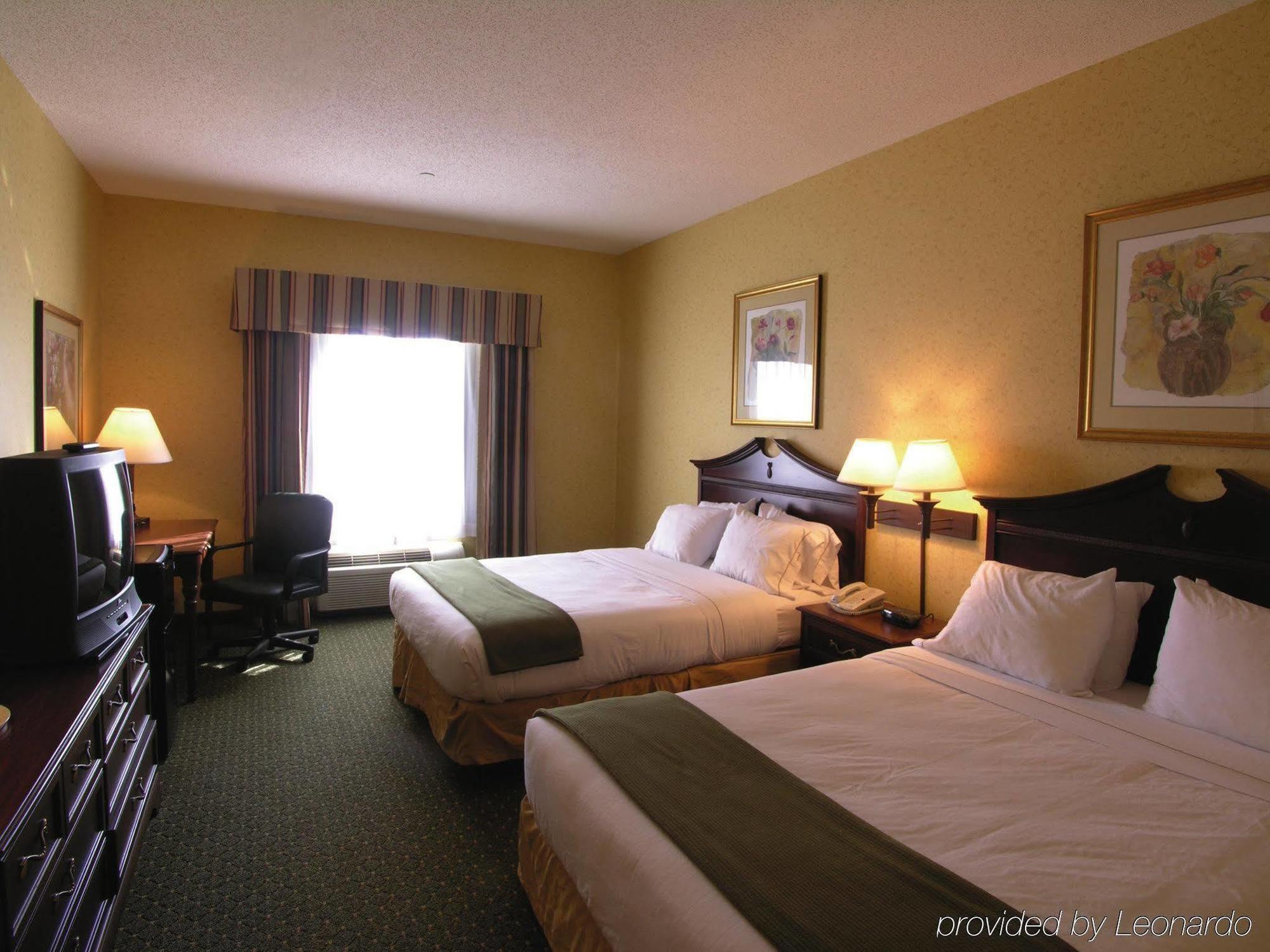 Holiday Inn Express & Suites Williamsburg By Ihg Экстерьер фото